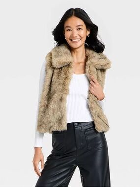 Women's Faux Fur Vest - A New Day Tan M